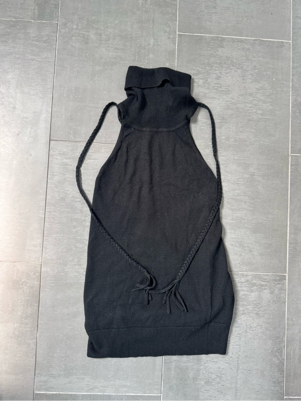 ROI Revolve Brand Black Cashmere / Silk Turtleneck Backless Tank